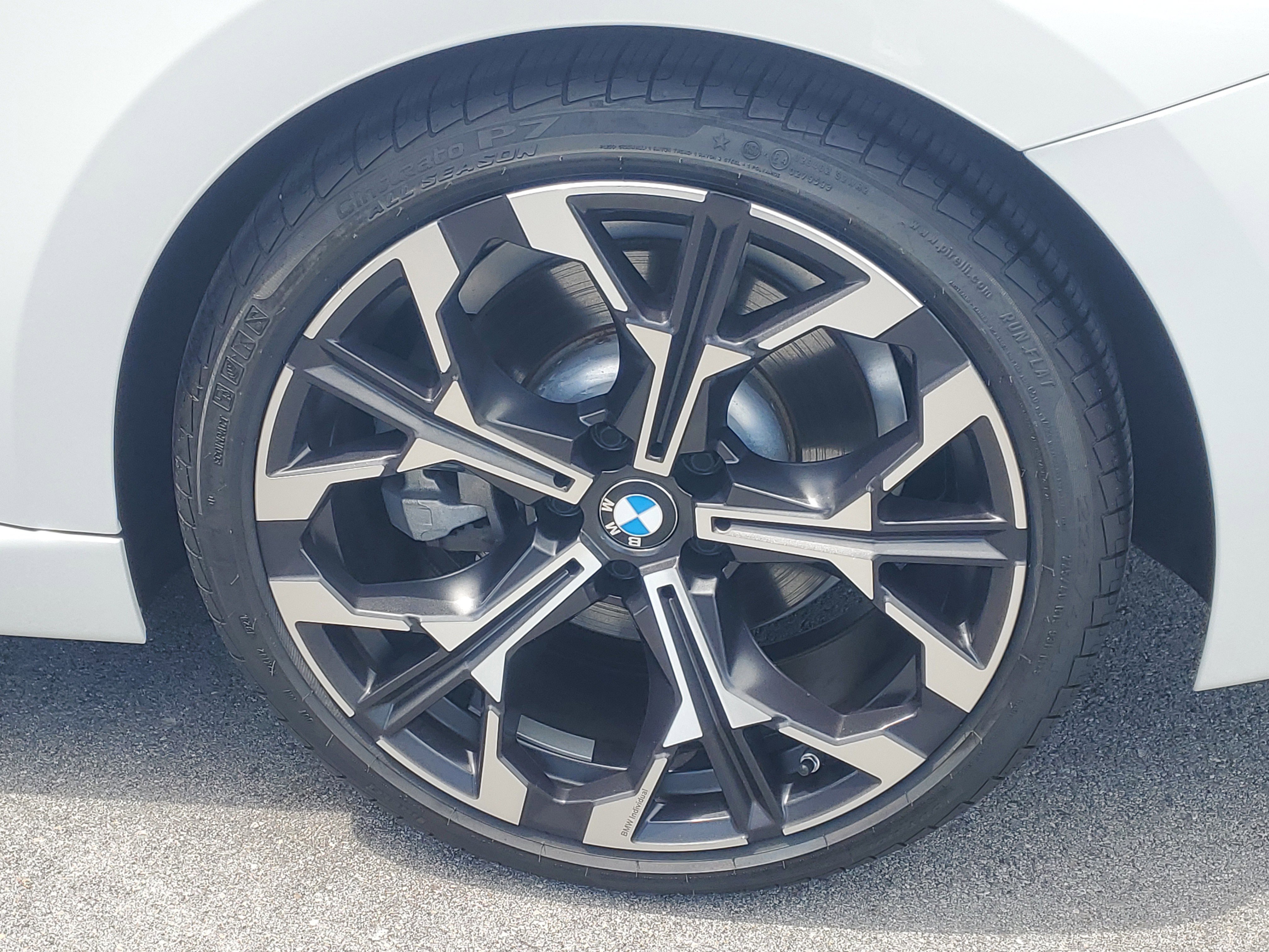 Used 2025 Alpine White BMW 230i image 4