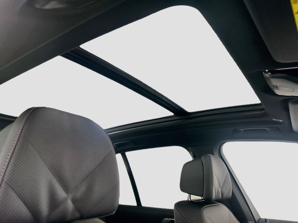 2026 BMW X5 50e - Photo 17