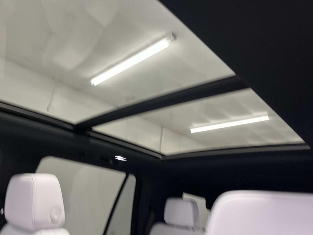2026 Chevrolet Tahoe Premier - Photo 27