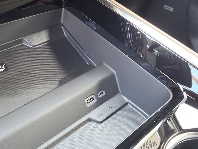 2026 Chevrolet Suburban High Country - Photo 31