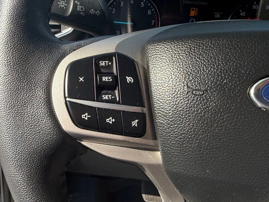 Used 2023 Gray Ford XLT image 30