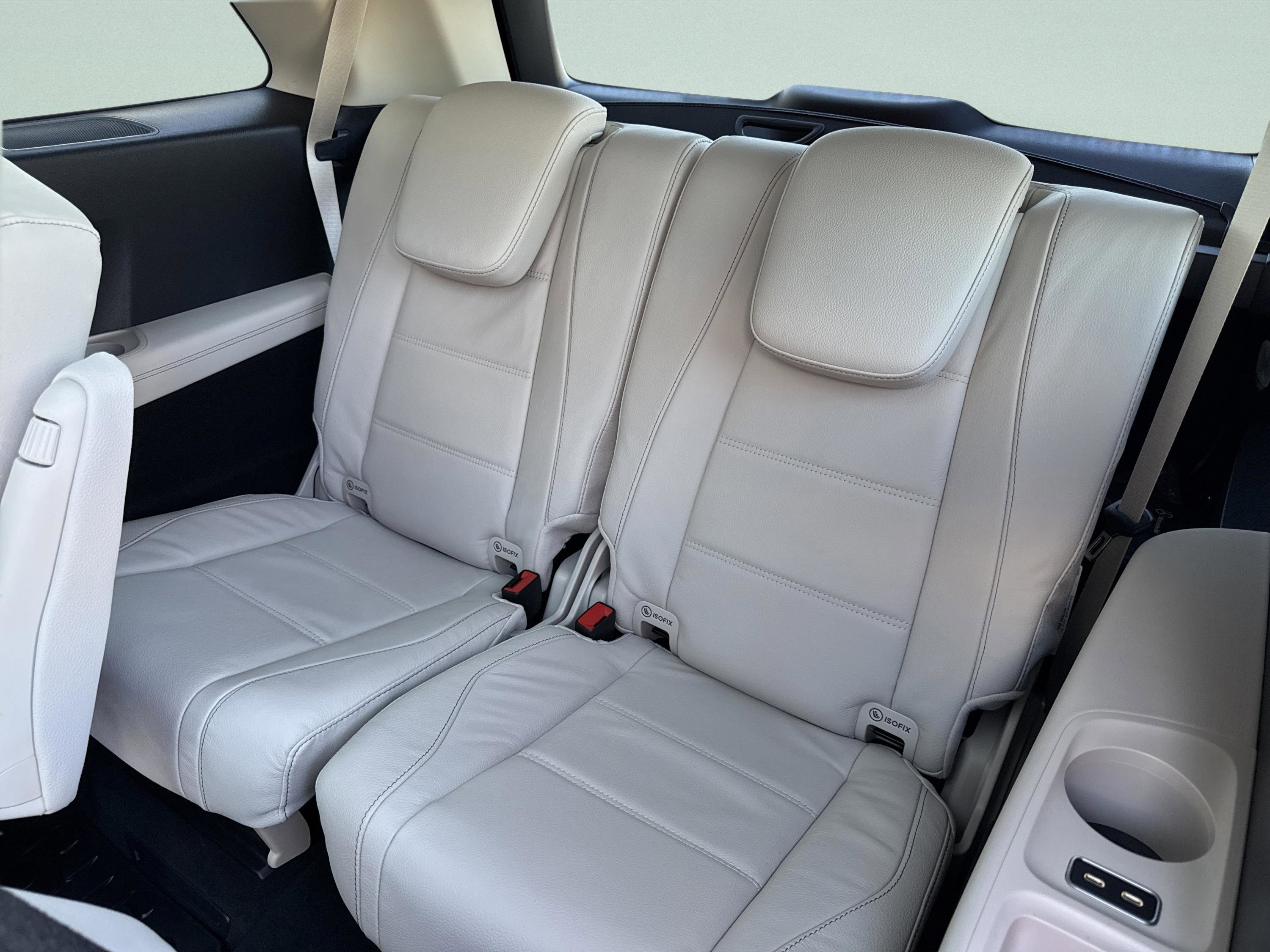 Used 2026 Polar White Mercedes-Benz GLS 450 image 24