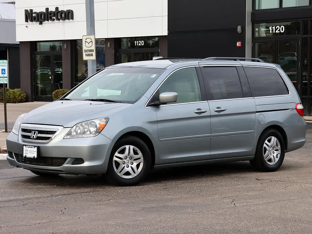 Used 2007 Honda Odyssey EX with VIN 5FNRL38487B102214 for sale in Libertyville, IL