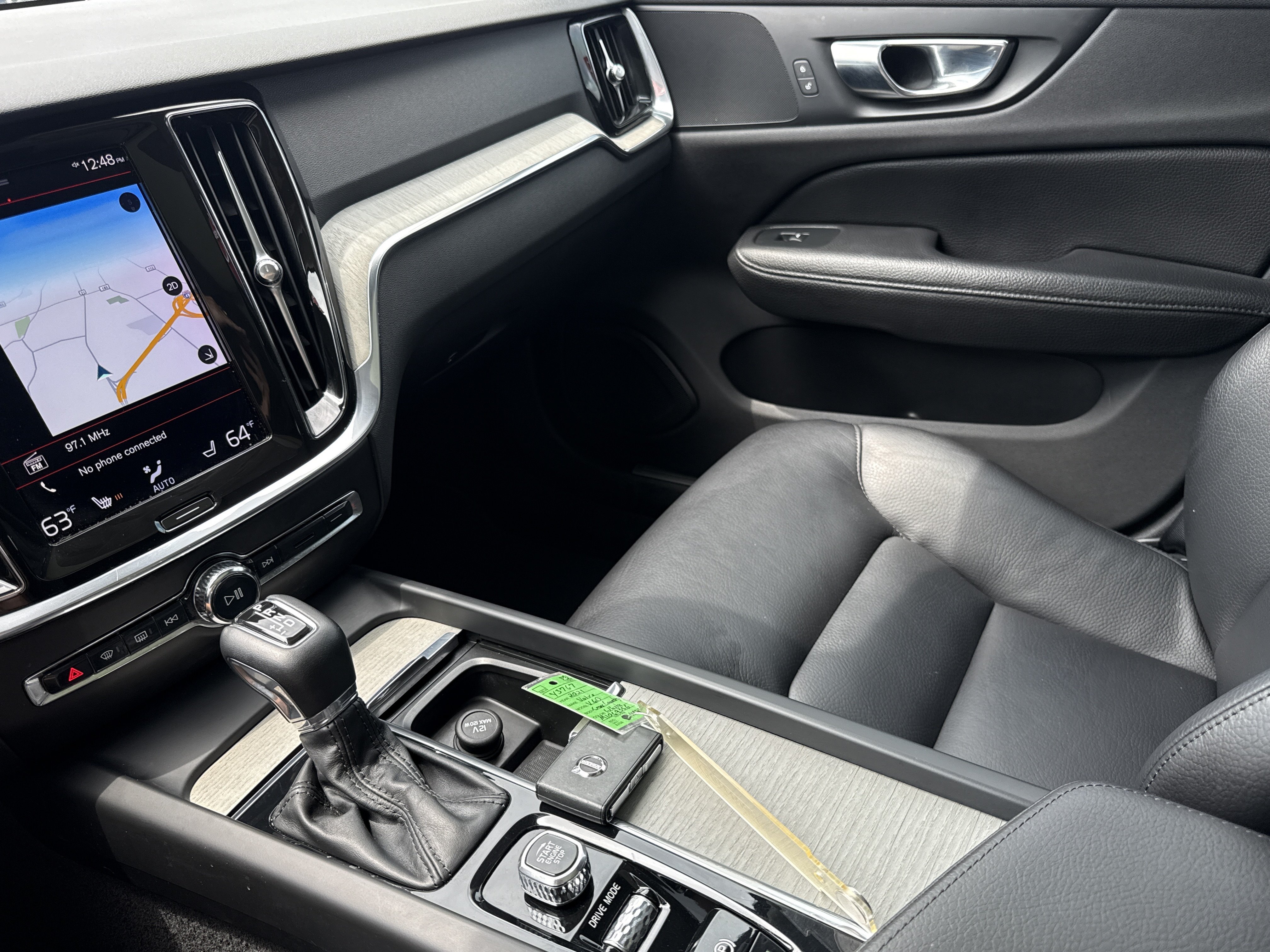 Used 2021 Ice White Volvo AWD image 21