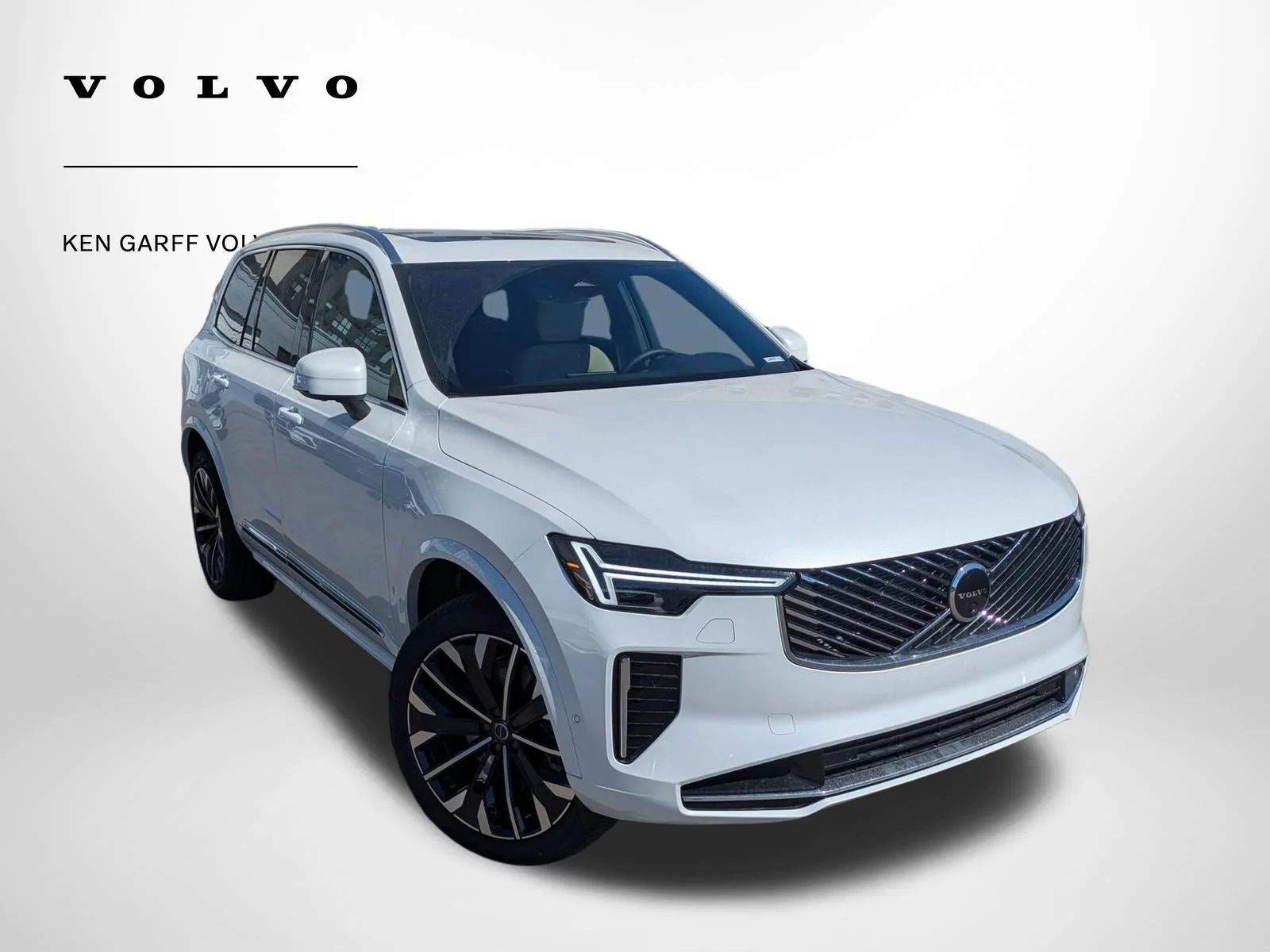 2026 Volvo XC90 T8 Recharge Plus Bright 7-Seat 4WD's photo