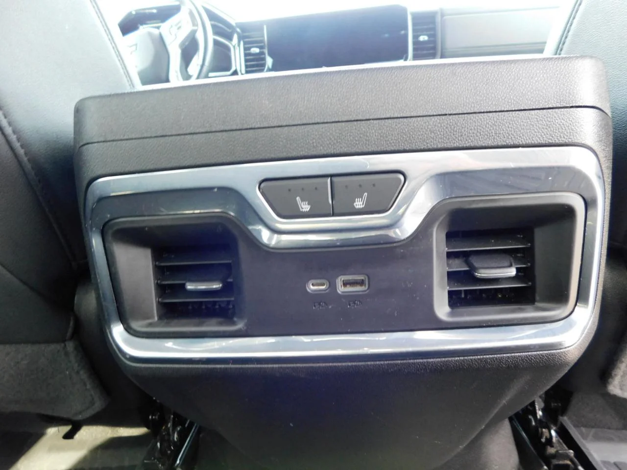 Used 2023 Silver Chevrolet 4WD CREW CAB 147 in LTZ image 17
