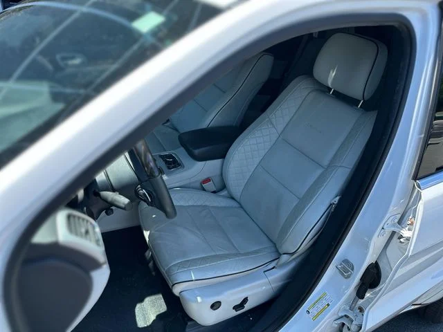 Used 2020 White Jeep Summit image 12
