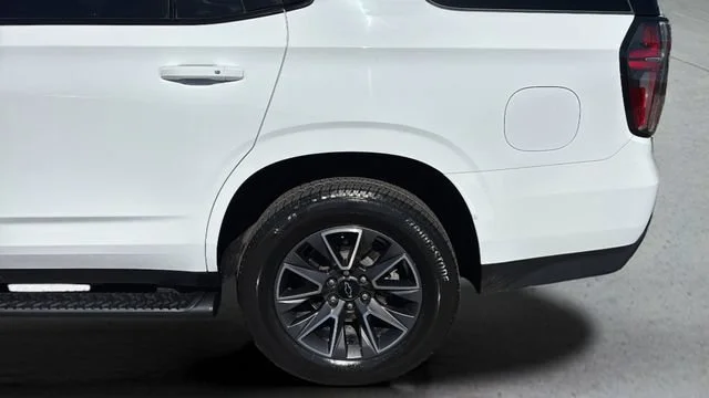 Used 2023 Summit White Chevrolet Z71 image 38