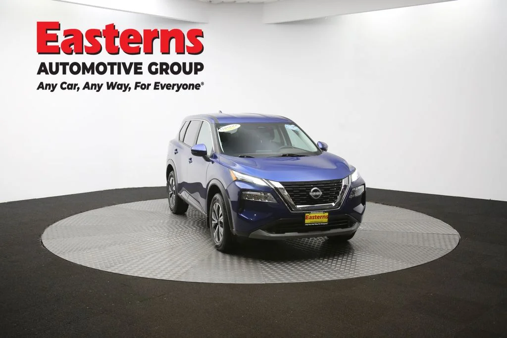 Used 2022 Blue Nissan SV image 49