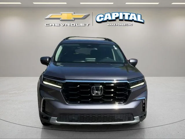 Used 2025  Honda Touring image 8