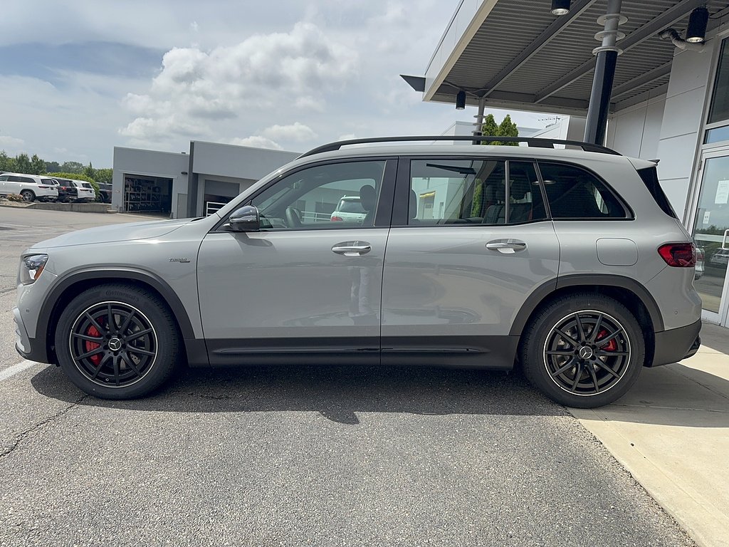 New 2026 MANUFAKTUR Alpine Grey Mercedes-Benz AMG® GLB 35 image 2