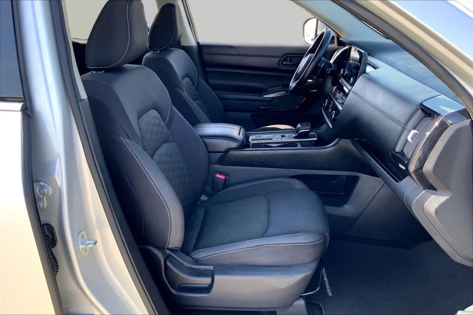 Used 2023 Brilliant Silver Metallic Nissan SV image 9