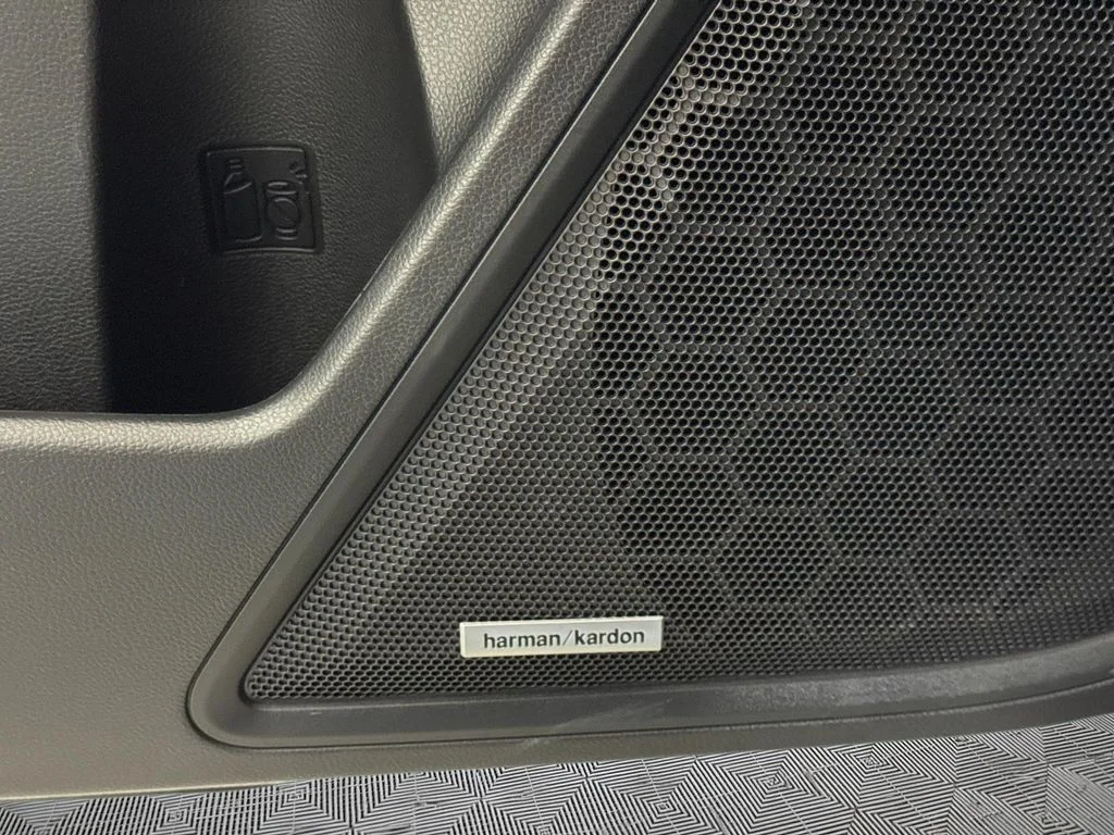 Used 2025 Silver Subaru Wilderness image 19