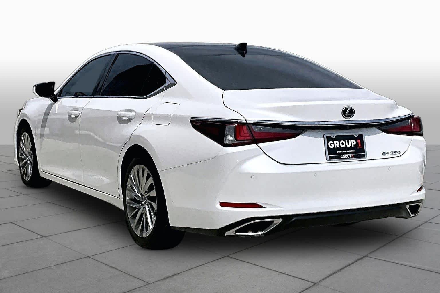 Used 2019 Eminent White Pearl Lexus Ultra Luxury image 11