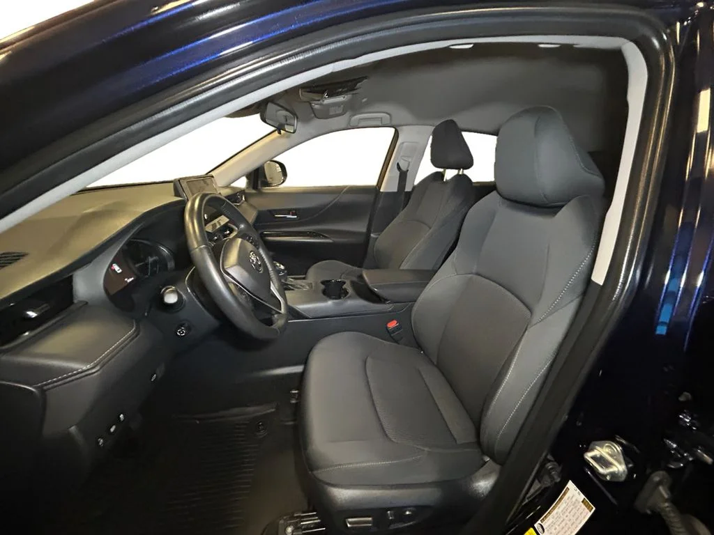 Used 2024 Blueprint Toyota LE image 9