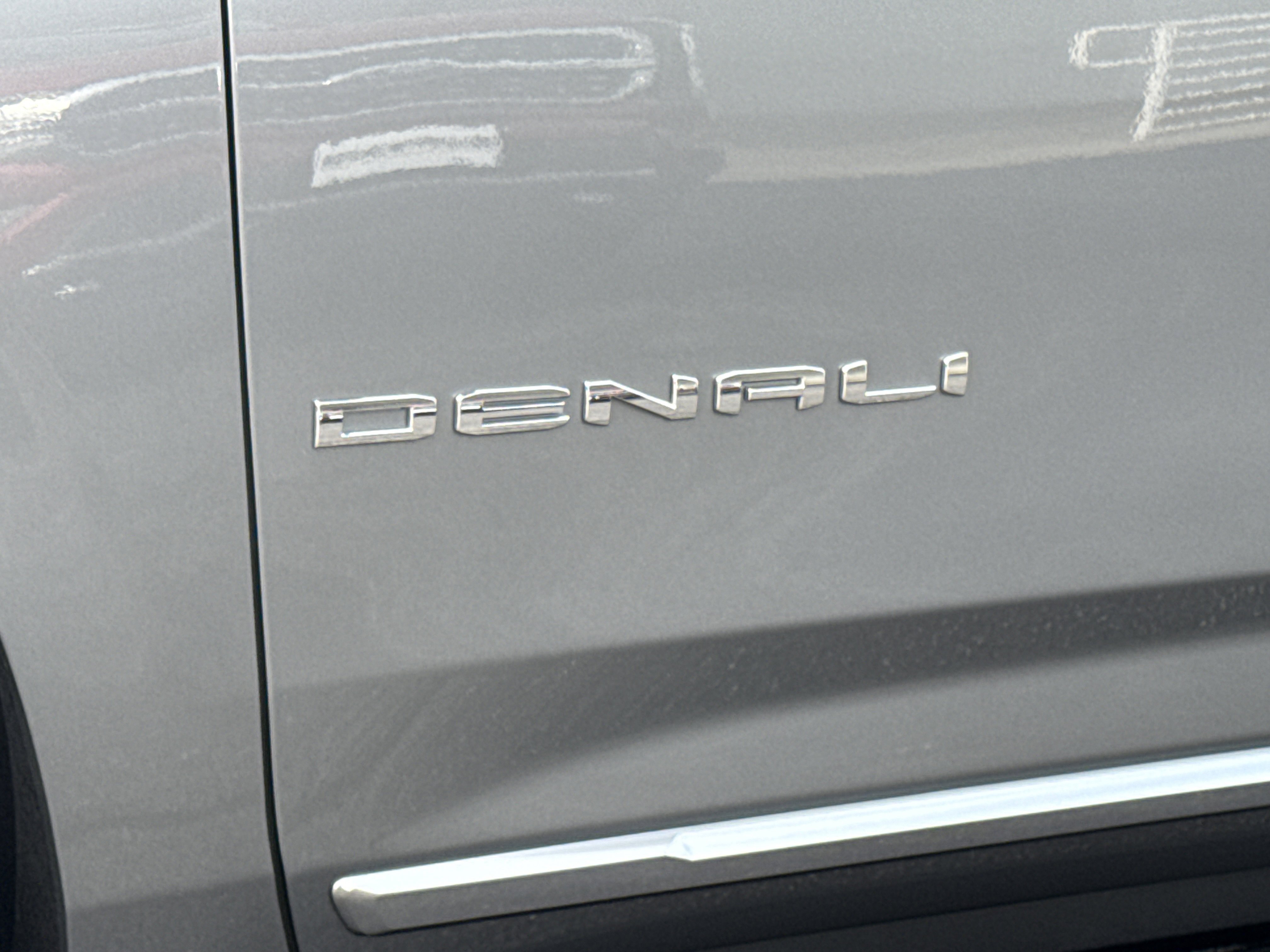 2026 GMC Yukon XL Denali - Photo 16