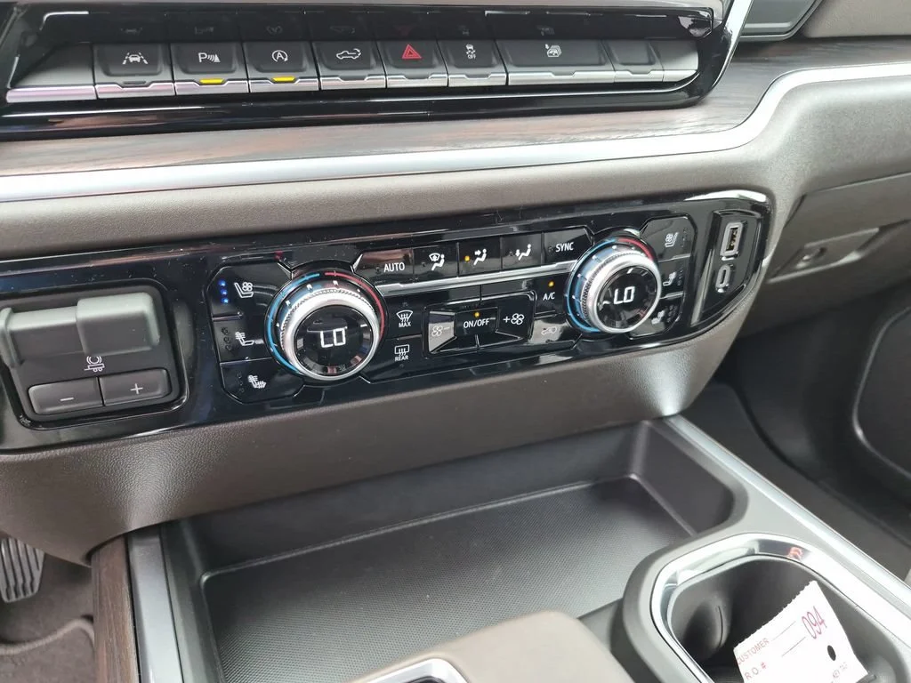 New 2026 Summit White GMC SLT image 29