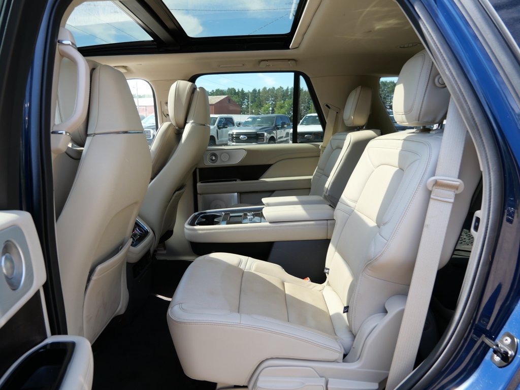 Certified Used 2019 Blue Lincoln Reserve image 15