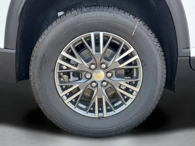 New 2026 Summit White Chevrolet LT image 33