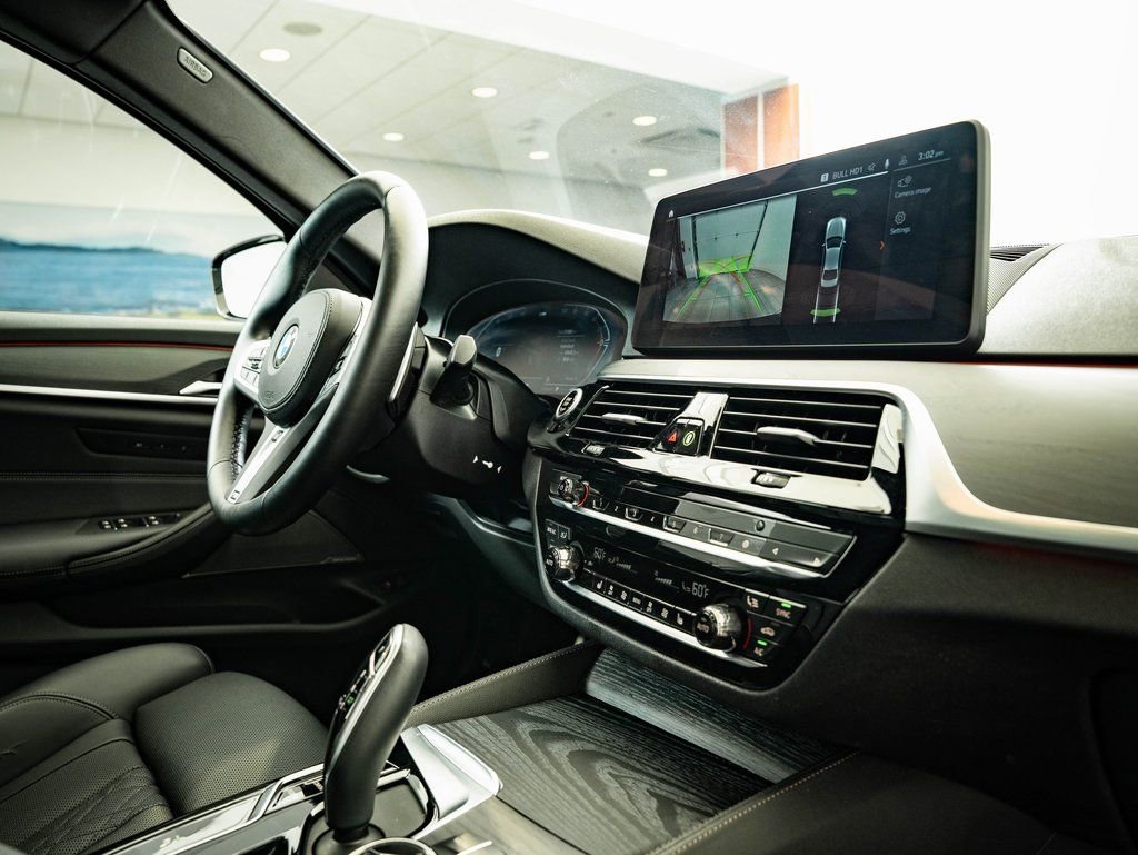 Used 2023 Black Sapphire Metallic BMW 540i xDrive image 49