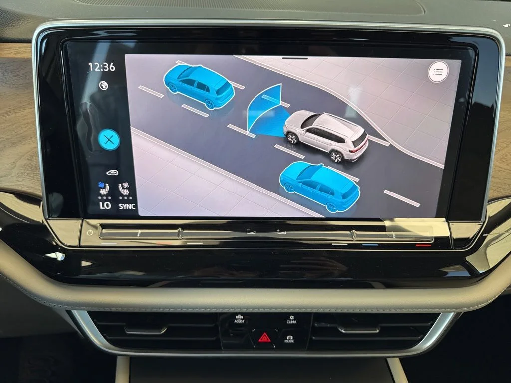 New 2026 White Volkswagen 2.0T SE image 22
