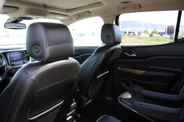 Used 2017 Silver GMC Denali image 11