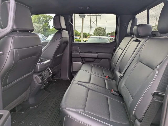 Used 2024 Avalanche Ford Lariat image 14