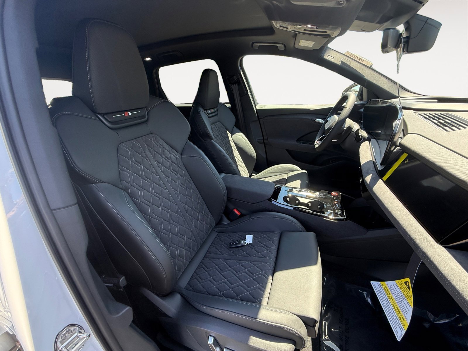 New 2027 Glacier White Metallic Audi Premium Plus quattro image 19