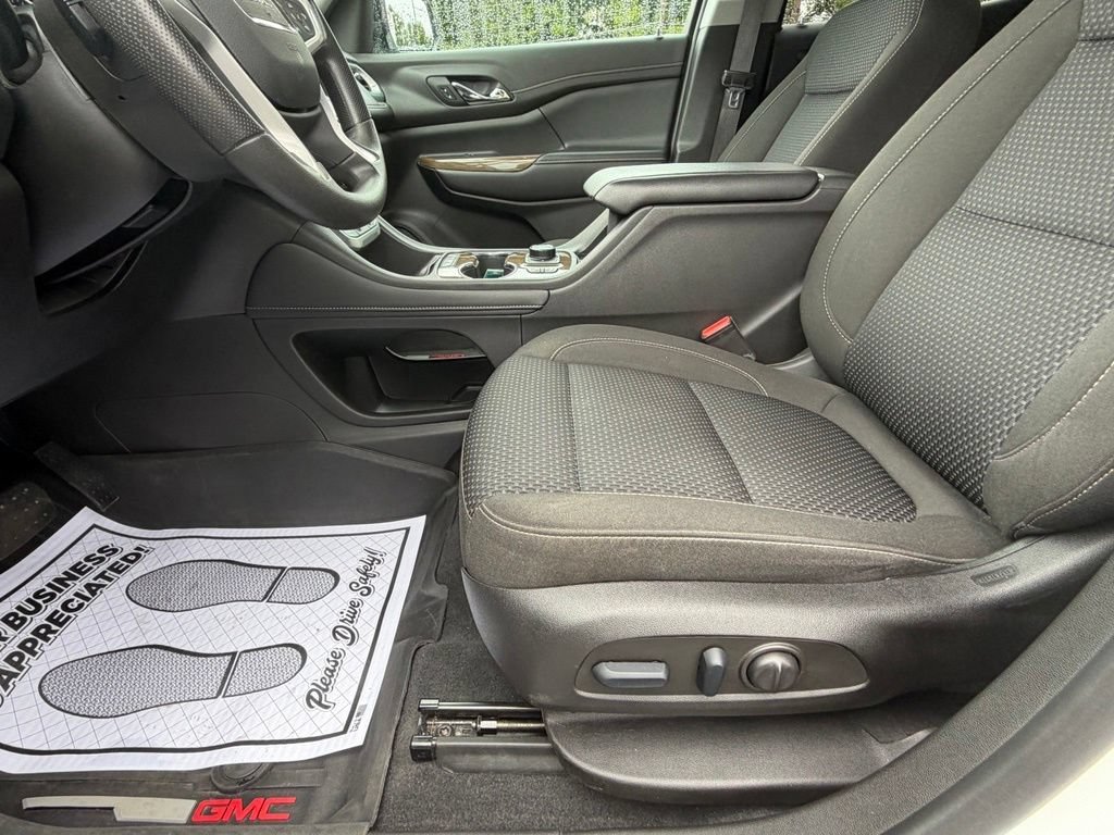 Used 2022 Summit White GMC SLE image 11
