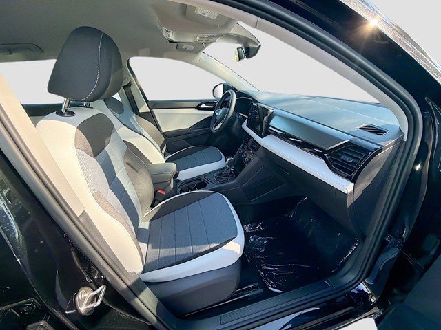 New 2026 Deep Black Pearl Volkswagen 1.5T S image 22
