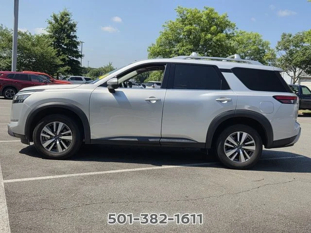 Used 2023 Silver Nissan SL image 2