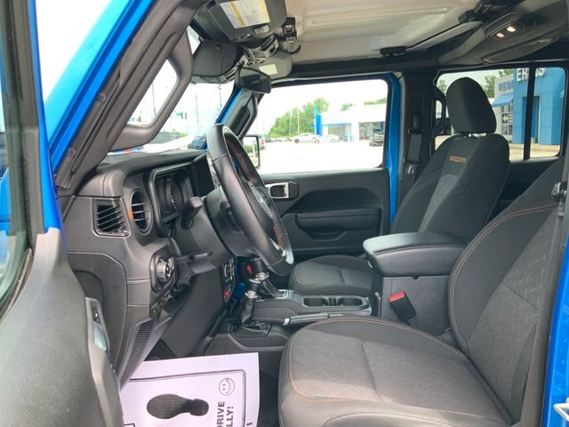 Used 2024 Blue Jeep Mojave image 16