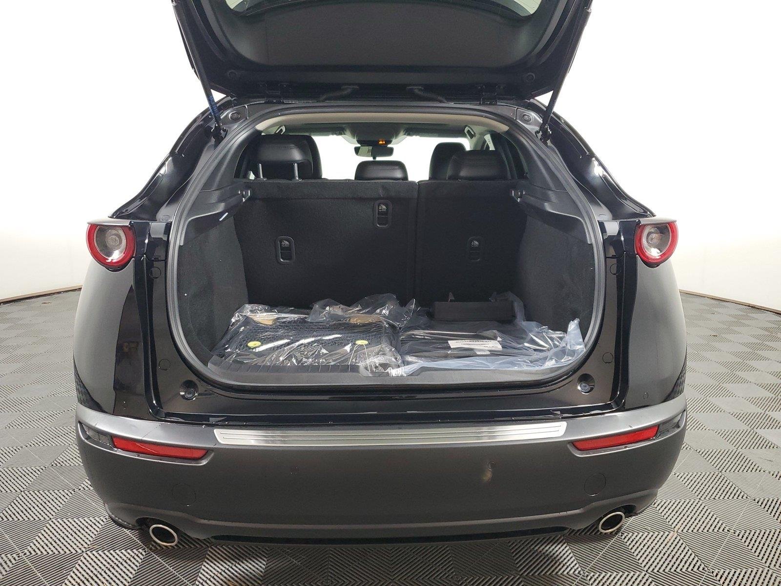 New 2026 Jet Black Mica Mazda 2.5 S Preferred AWD image 9