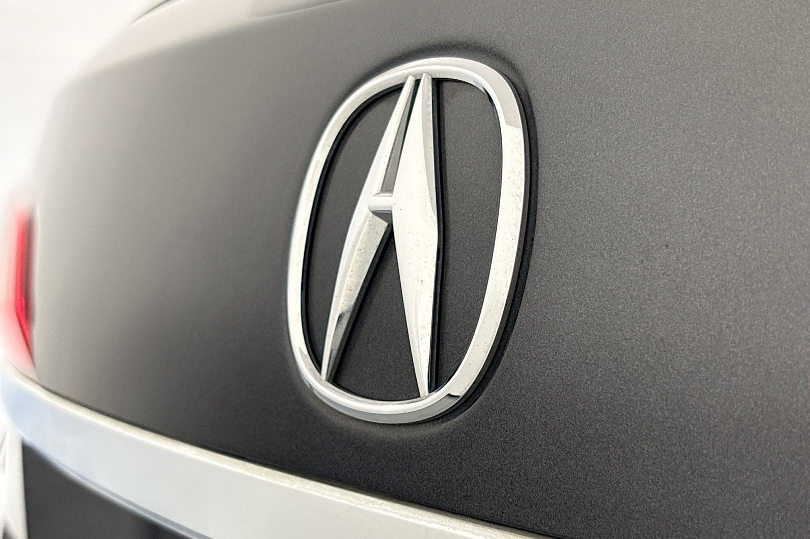 Used 2016 Graphite Luster Metallic Acura Advance Package image 8