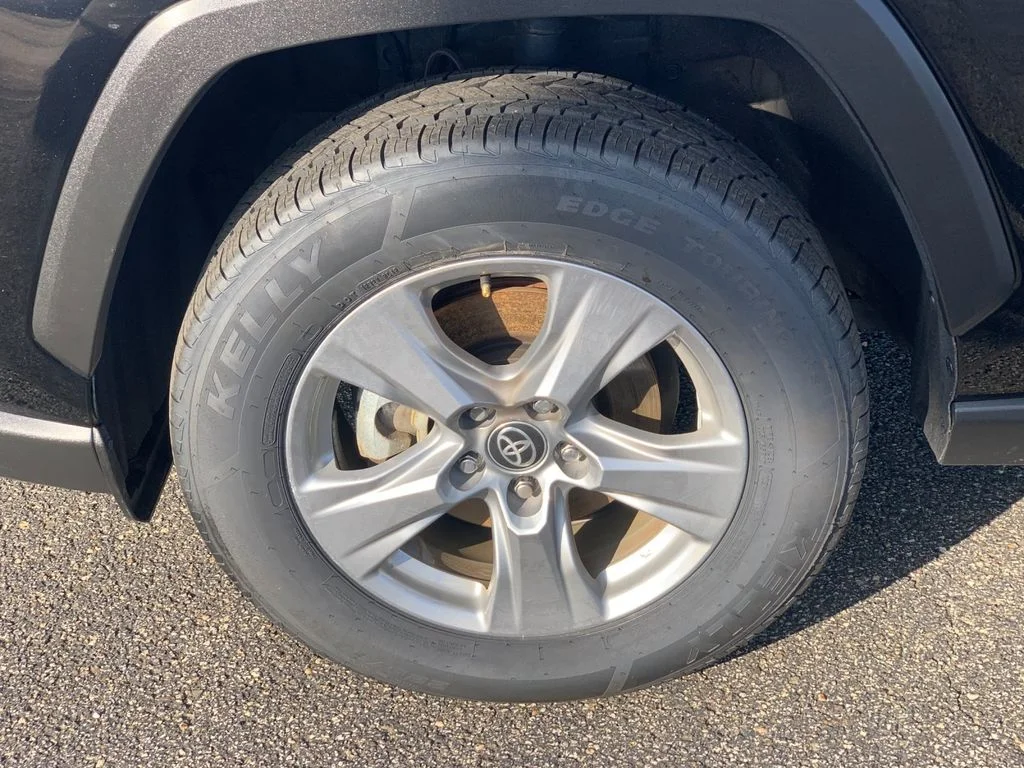 Used 2025 Black Toyota XLE image 31