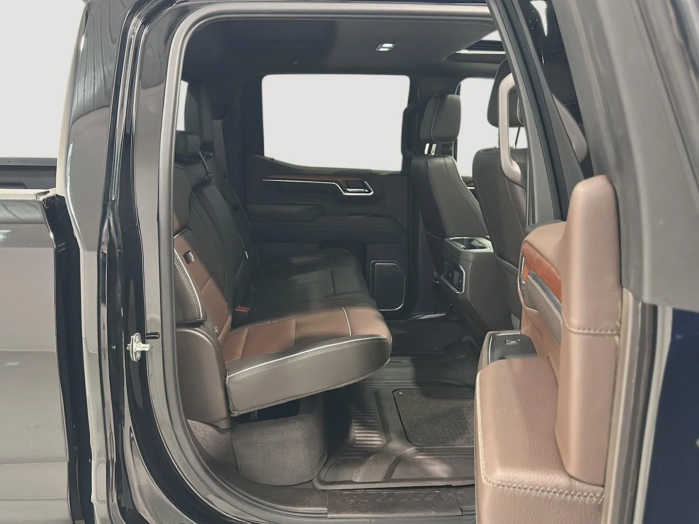 Used 2022 Onyx Black GMC Denali image 26
