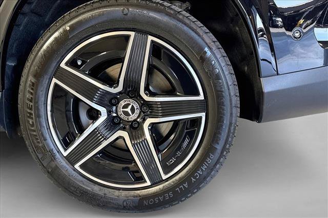 New 2027 Black Mercedes-Benz GLC 300 image 59