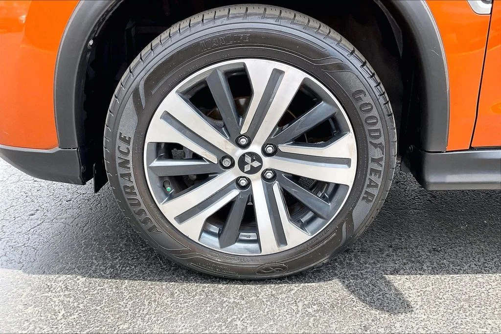 Used 2022  Mitsubishi 2.4 GT image 8