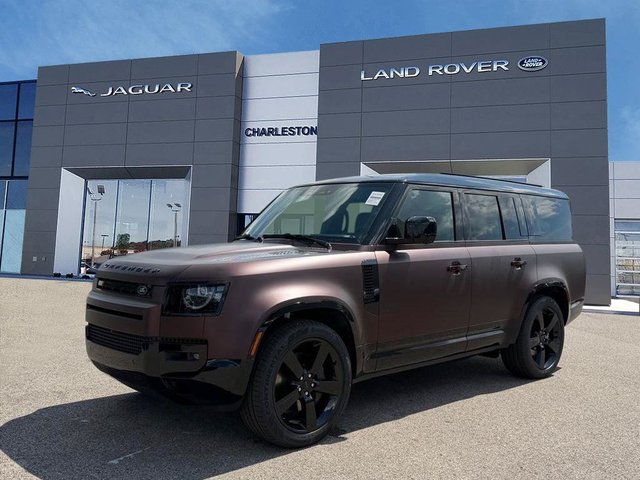 2026 Land Rover Defender 130 X-Dynamic SE