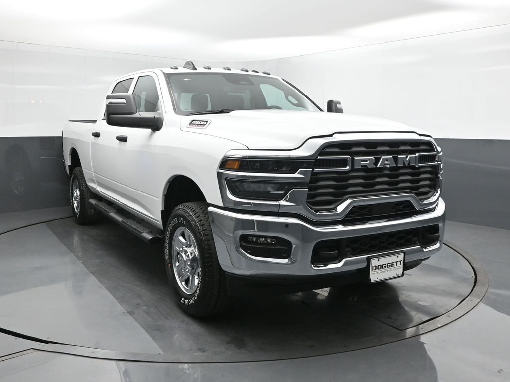 New 2026 Bright White Clearcoat RAM Tradesman image 22