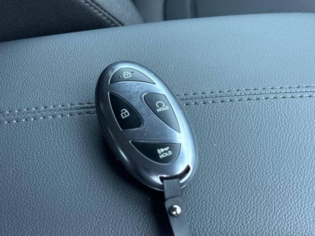 New 2026 Hampton Gray Hyundai SE FWD image 28