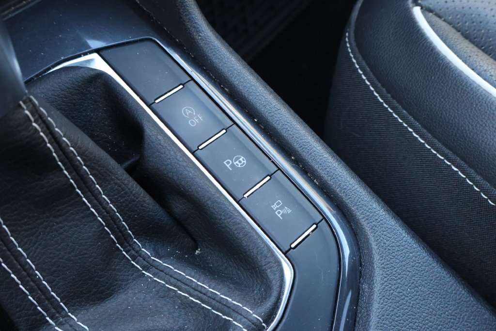 2023 Volkswagen Tiguan SEL R-LINE - Photo 26