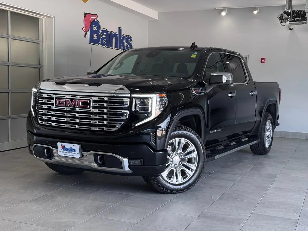 Certified Used 2022 Onyx Black GMC Denali image 2