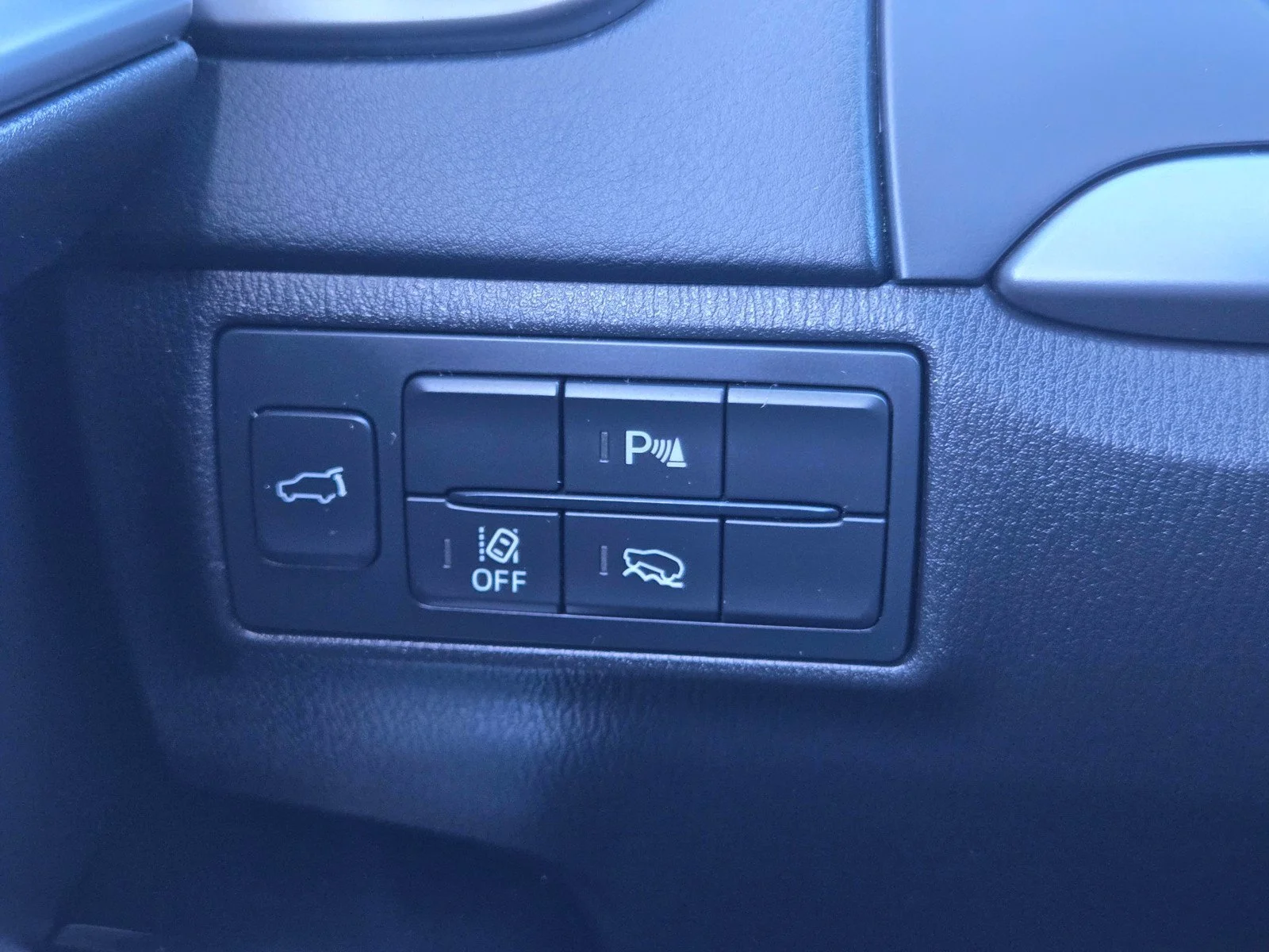 Used 2020 Snowflake White Pearl Mica Mazda Touring image 56