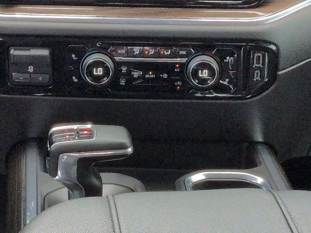 Used 2024 White Chevrolet LT Trail Boss image 19