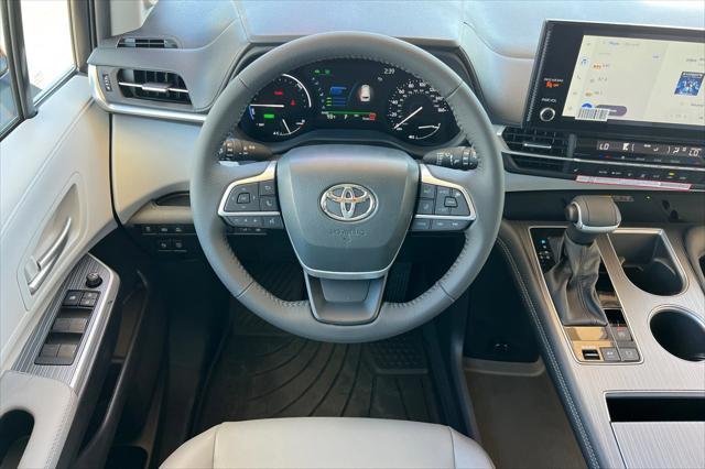 Certified Used 2026 RUBY FLARE PEARL Toyota  image 14