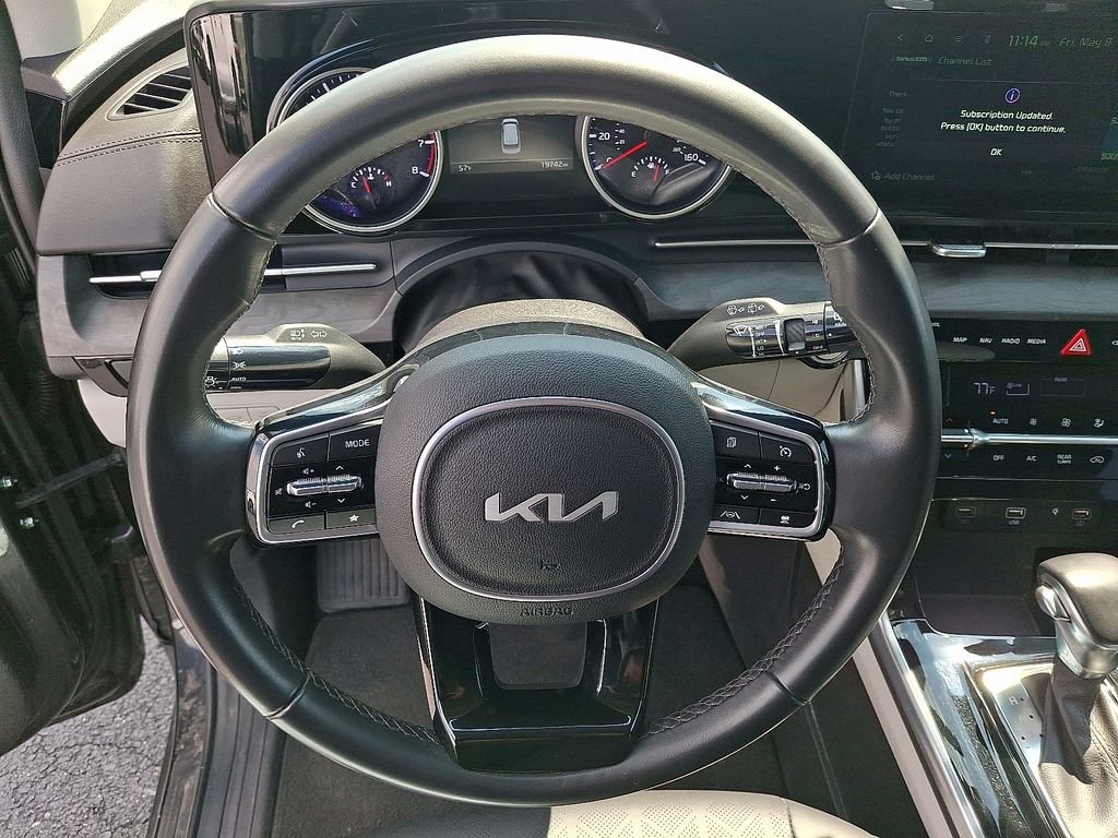 Certified Used 2023 Gray Kia EX image 16