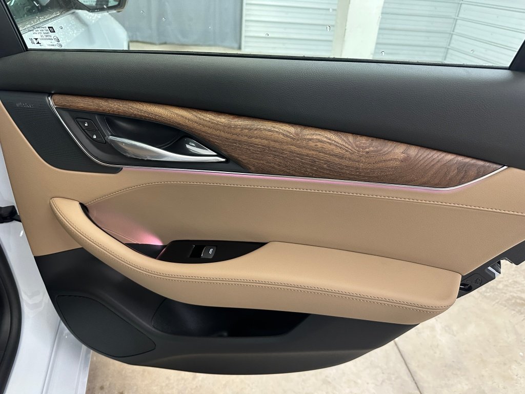 New 2026 Vibrant White Tricoat Cadillac Premium Luxury image 27