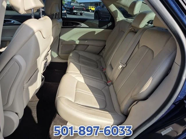 Used 2017 Black Lincoln Reserve image 7