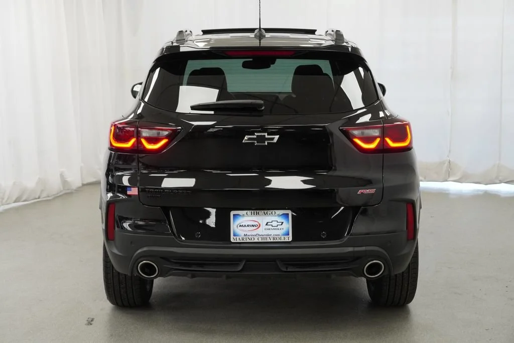 New 2026 Mosaic Black Metallic Chevrolet RS image 35